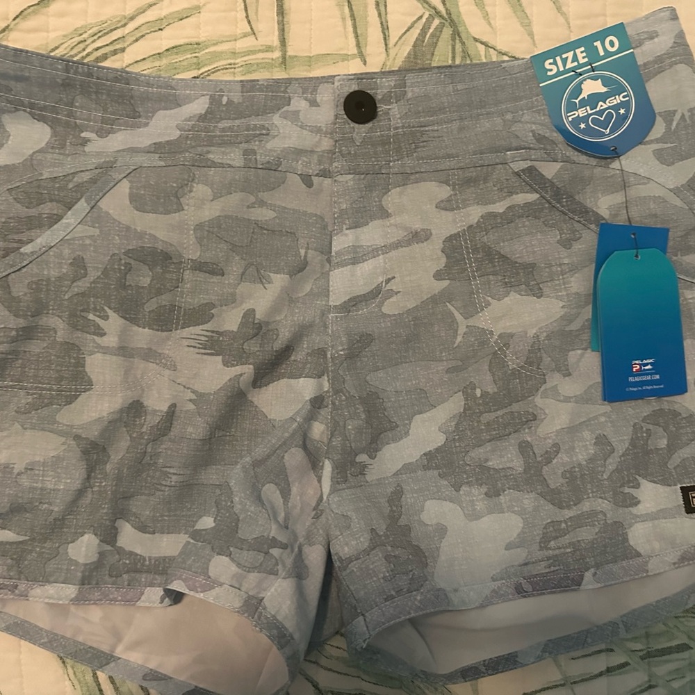 Pelagic Women's Gray Camo Cargo Shorts
